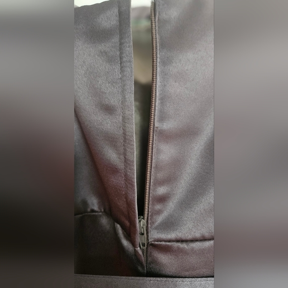 Strapless formal dress. - Picture 7 of 9